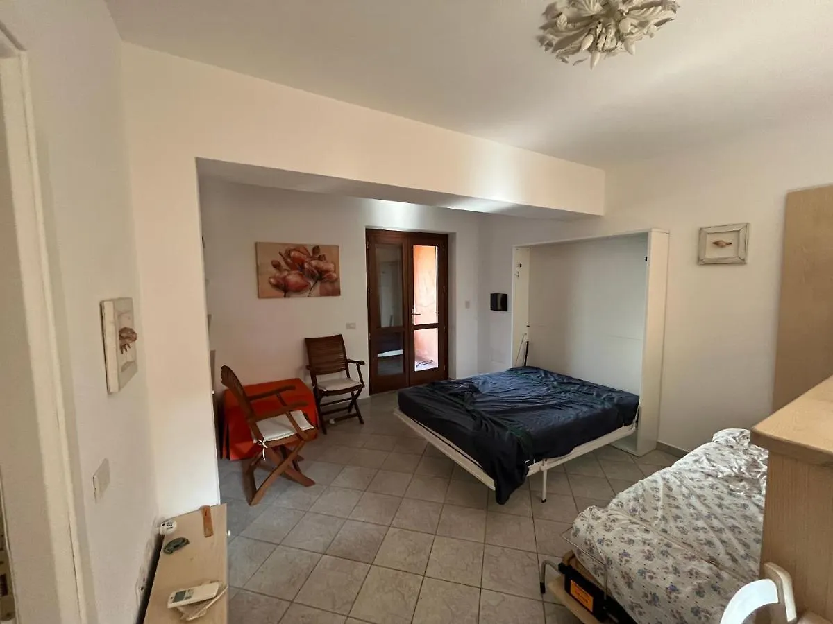 Ampio Monolocale Apartment Golfo Aranci Italy